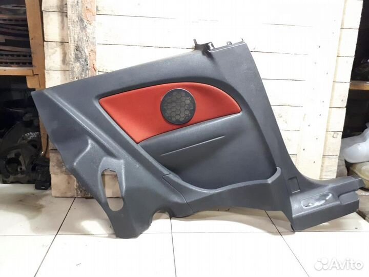 Обшивка салона левая Opel Corsa D 2006-2015