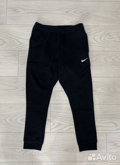 Спортивные штаны Nike Essential оригинал