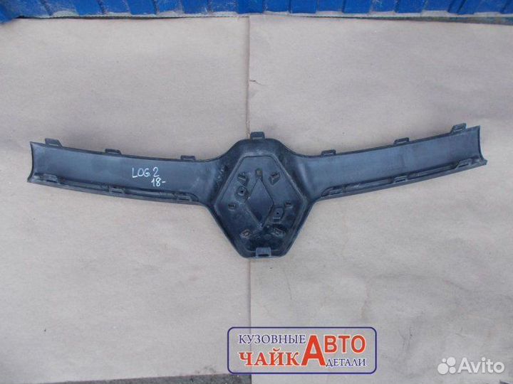 Накладка решетки радиатора Renault Logan 2 2018