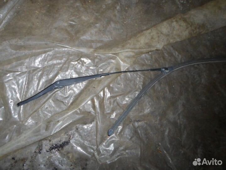 Поводок дворника левый Opel Astra H 2004-2015