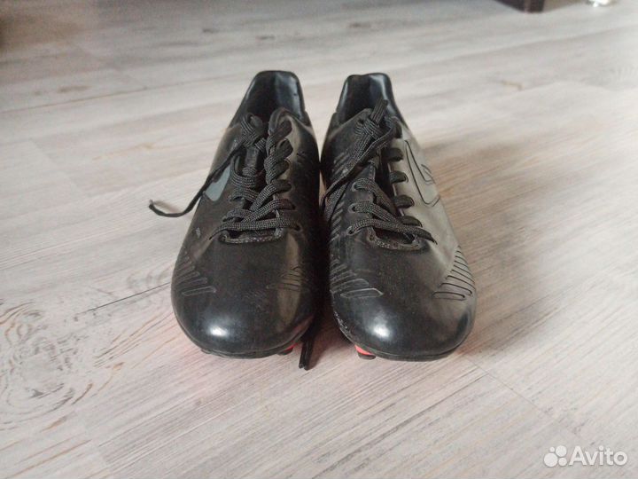 Футбольные бутсы demix