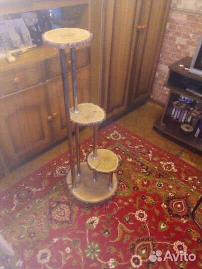 Подставка под цветы