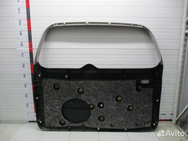 Обшивка двери багажника Toyota RAV 4 3 (CA30)