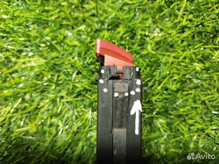 Кнопка аварийной остановки Audi A6 (С5) II