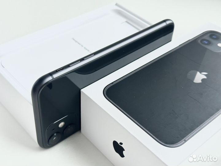 iPhone 11, 64 ГБ