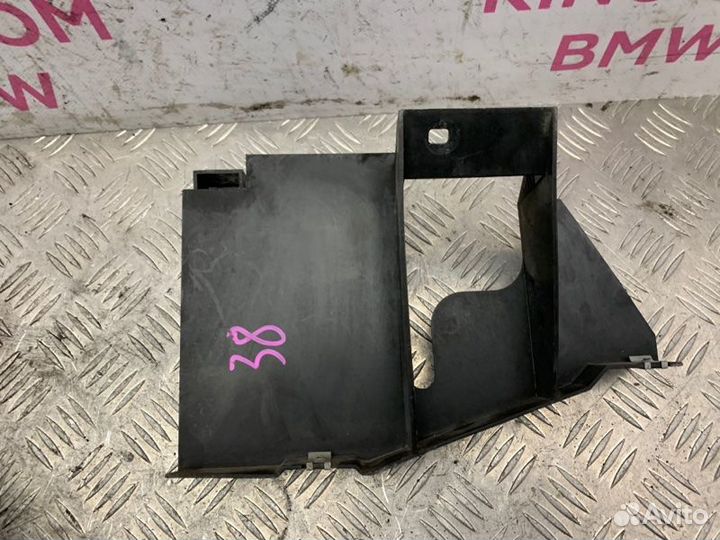 Кронштейн правый Bmw X3 E83LCI N52B25 2008