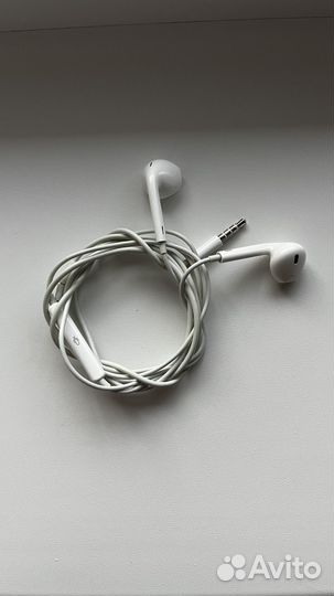 Наушники Apple EarPods проводные