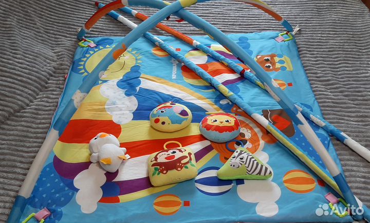 Развивающий коврик