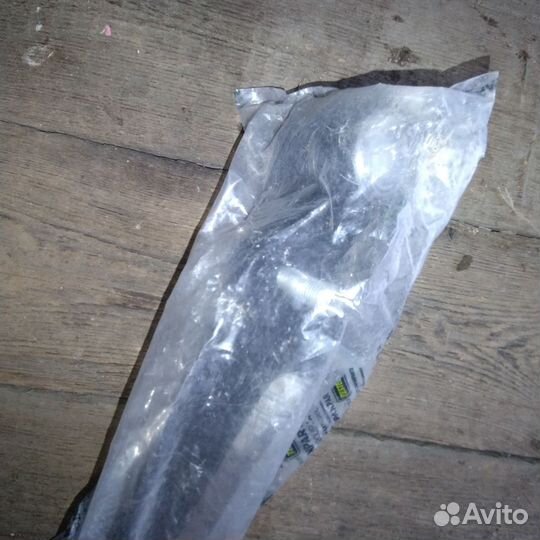 Поперечный рычаг правый кия Рио 1