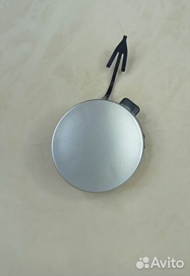 Заглушка в цвет под крюк Volkswagen Polo 5 Фольксваген Поло5 (2009-2015) LA7W - reflex silver -Сереб