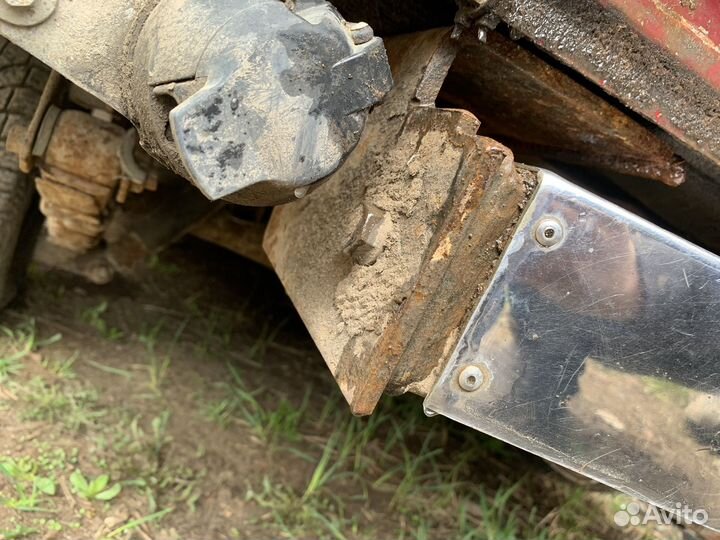 Фаркоп на tayota land cruiser