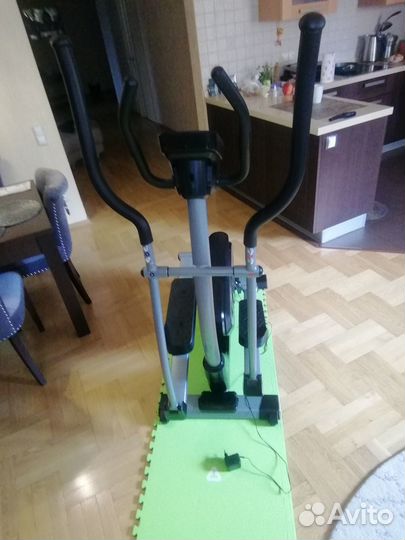 Эллиптический тренажер