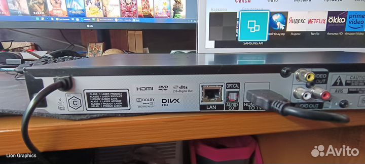 Плеер LG 3D Blu-rayDVD караоке BKS-1000