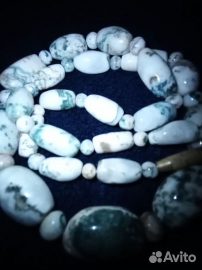 Колье, бусы из мохового агата