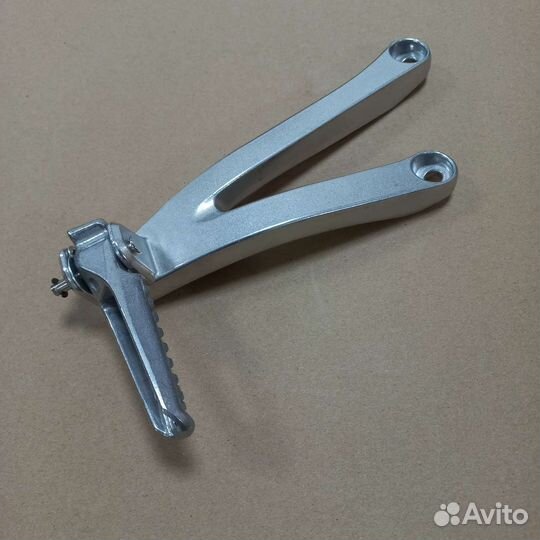 Левая ножка пассажира Honda CBR600RR 07-18г