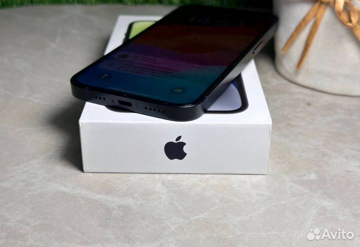 iPhone 14, 256 ГБ