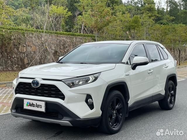 Toyota RAV4 2.5 AT, 2021, 45 000 км