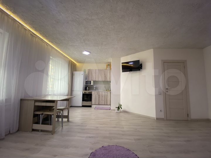 2-к. квартира, 50 м², 3/9 эт.