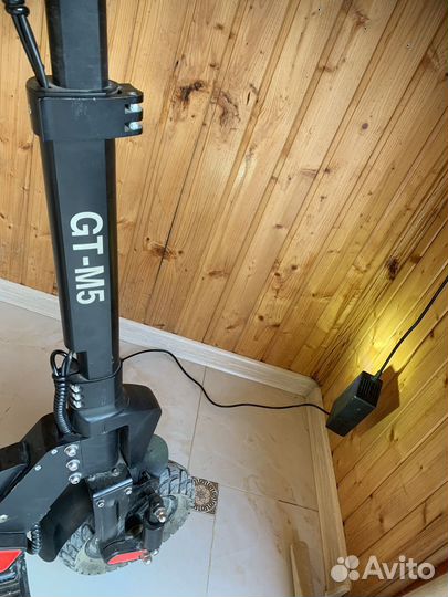 Самокат gt m5