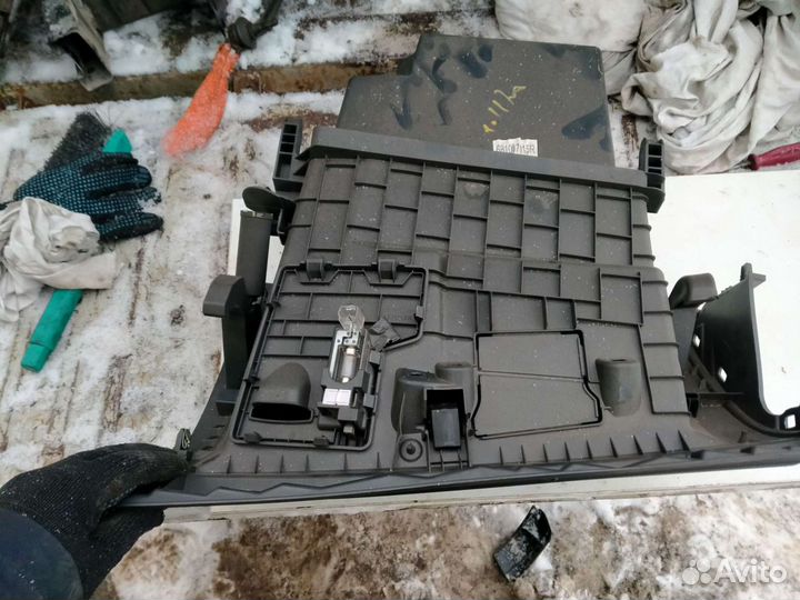 Бардачок Рено Флюенс