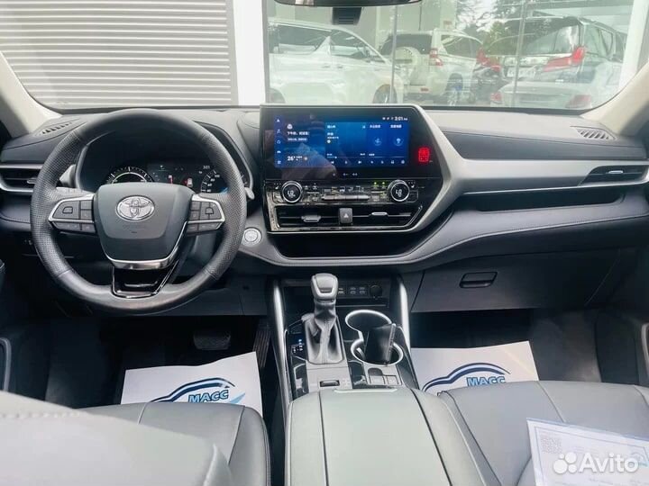 Toyota Highlander 2.5 AT, 2022, 10 000 км