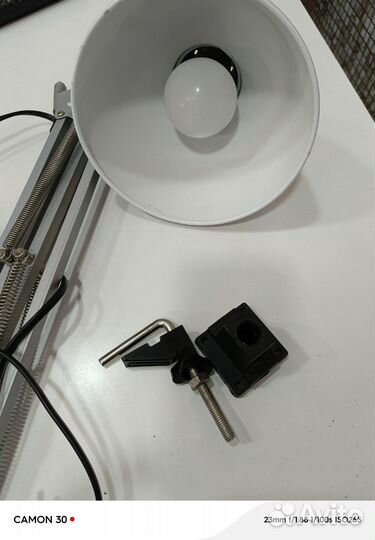 Лампа настольная для маникюра