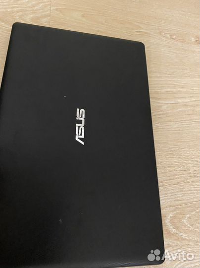 Ноутбук asus X552E