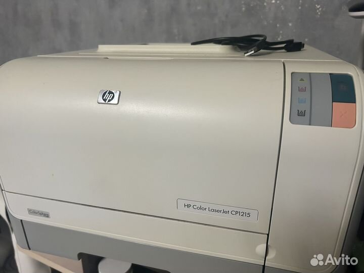 Принтер лазерный цветной hp CP1215