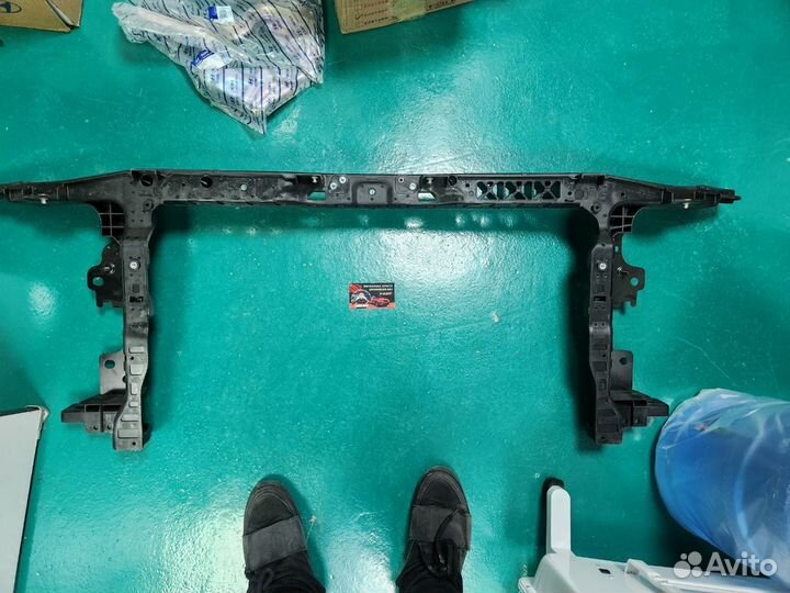 Панель радиаторов (Телевизор) Hyundai Elantra