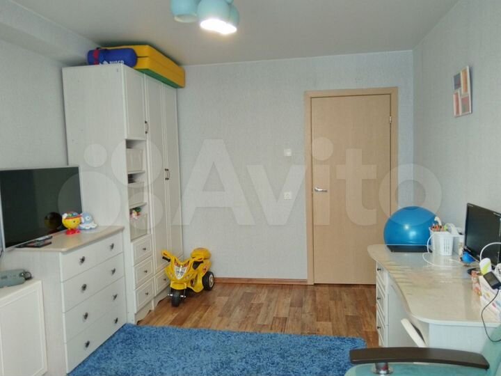 2-к. квартира, 68 м², 3/14 эт.