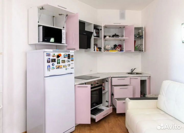 Кухня розовая угловая на заказ