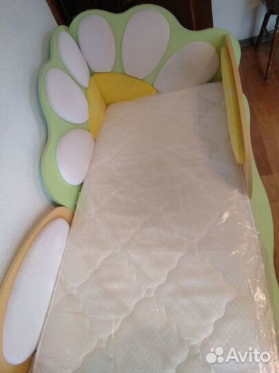 Детская кроватка Ромашка