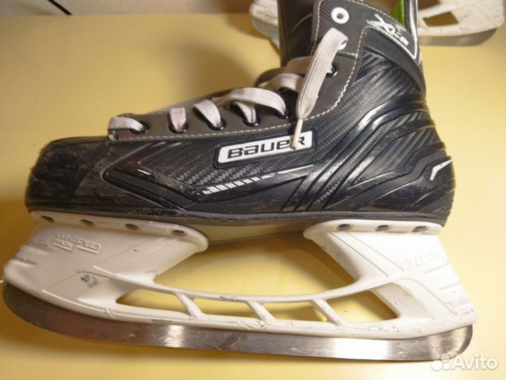 Хоккейные коньки bauer