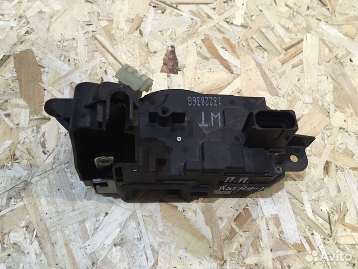 Замок двери передней правой Opel Astra H Разбор