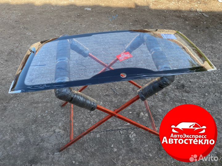 Заднее стекло Skoda Fabia II / шкода фабия