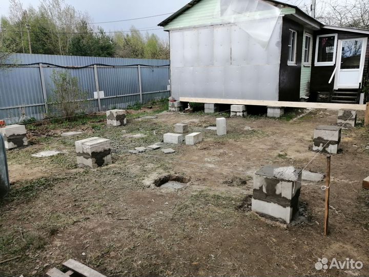 Бригада строителей