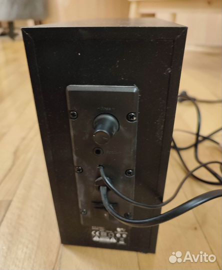 Компьютерные колонки с сабвуфером