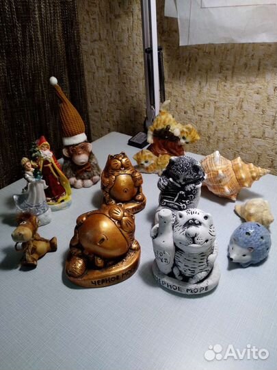 Сувениры фигурки