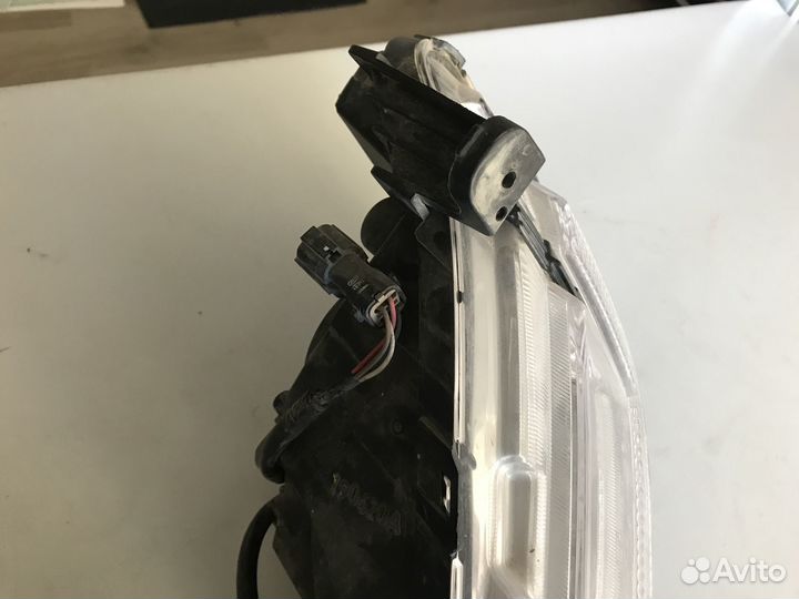 Фара противотуманная левая Hyundai Tucson