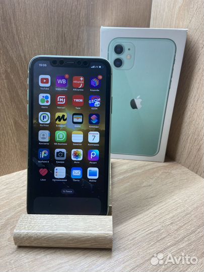 iPhone 11, 64 ГБ