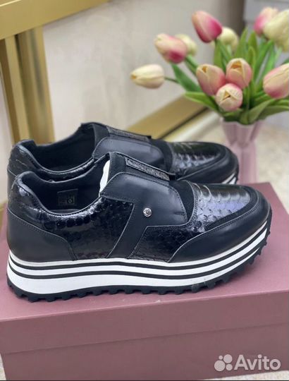 Кроссовки мужские