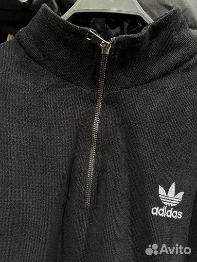 Спортивный костюм adidas