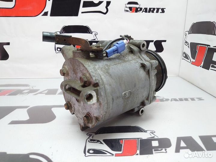 Компрессор кондиционера Mitsubishi Outlander XL
