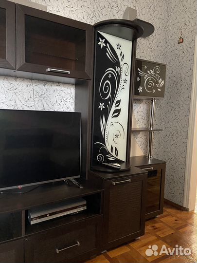 Стенка в гостиную со шкафом бу, горка под тв