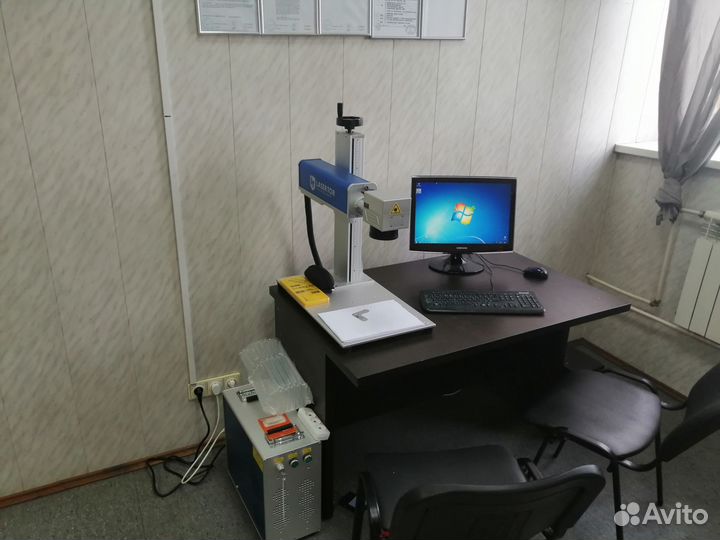 Лазерный маркер RC 1001 JPT M7 20W (конвейер)