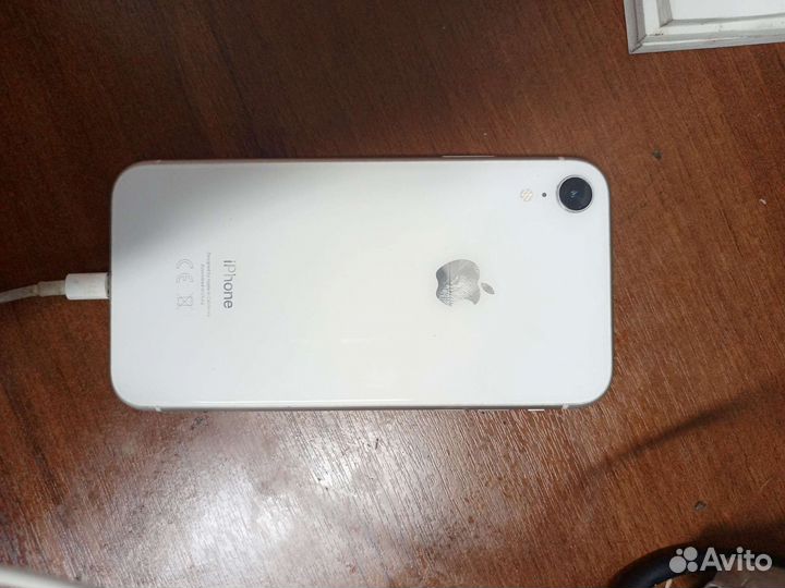 iPhone Xr, 64 ГБ
