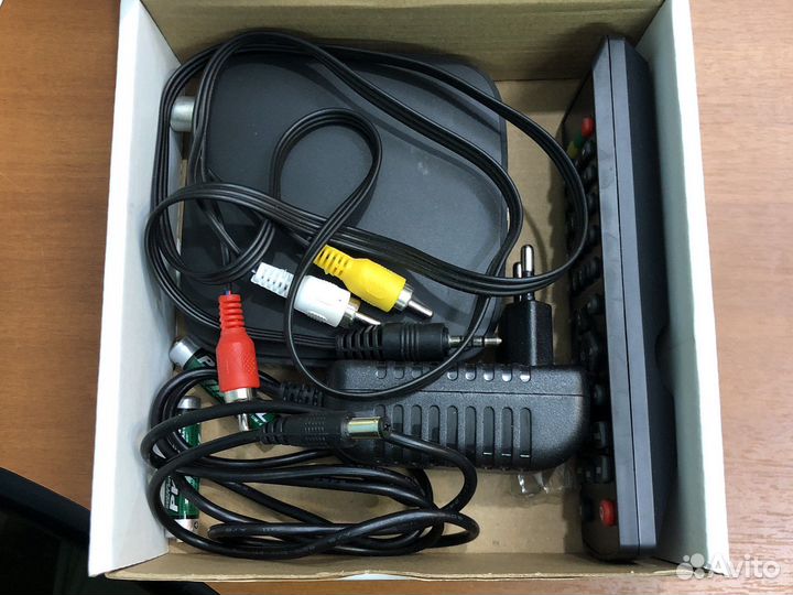 Цифровая приставка для телевизора на 20 каналов