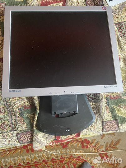 Монитор Samsung syncmaster 710v