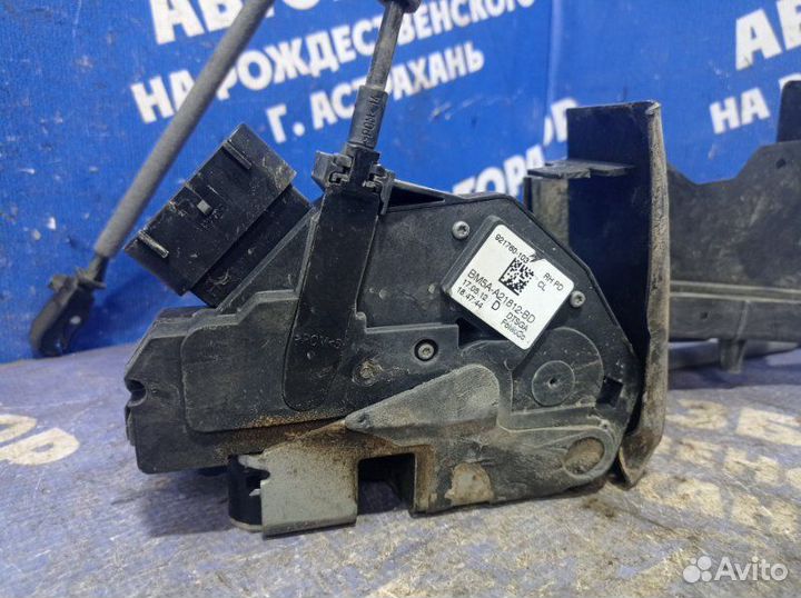 Передний правый замок двери Ford Focus 3 седан