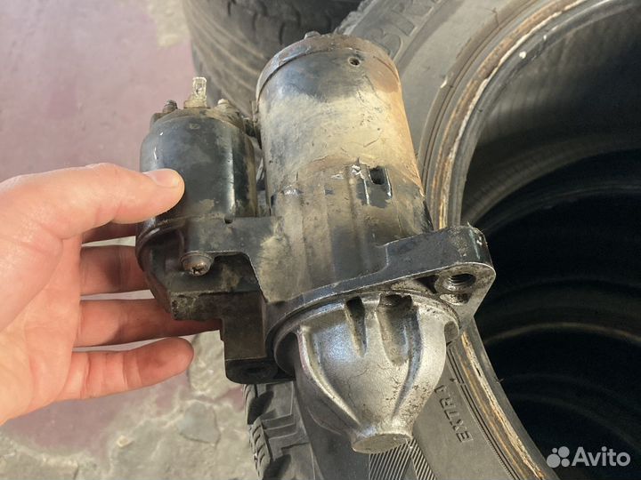 Продам стартер на Митсубиси Паджеро